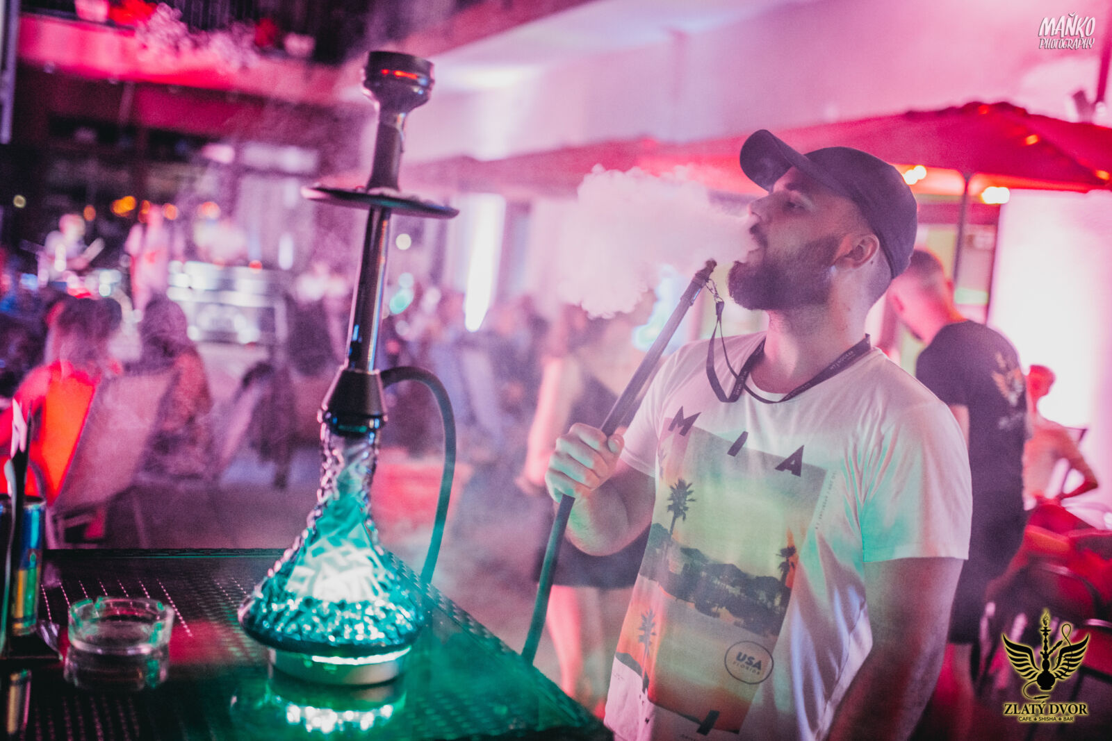 How to create hookah bar from scratch